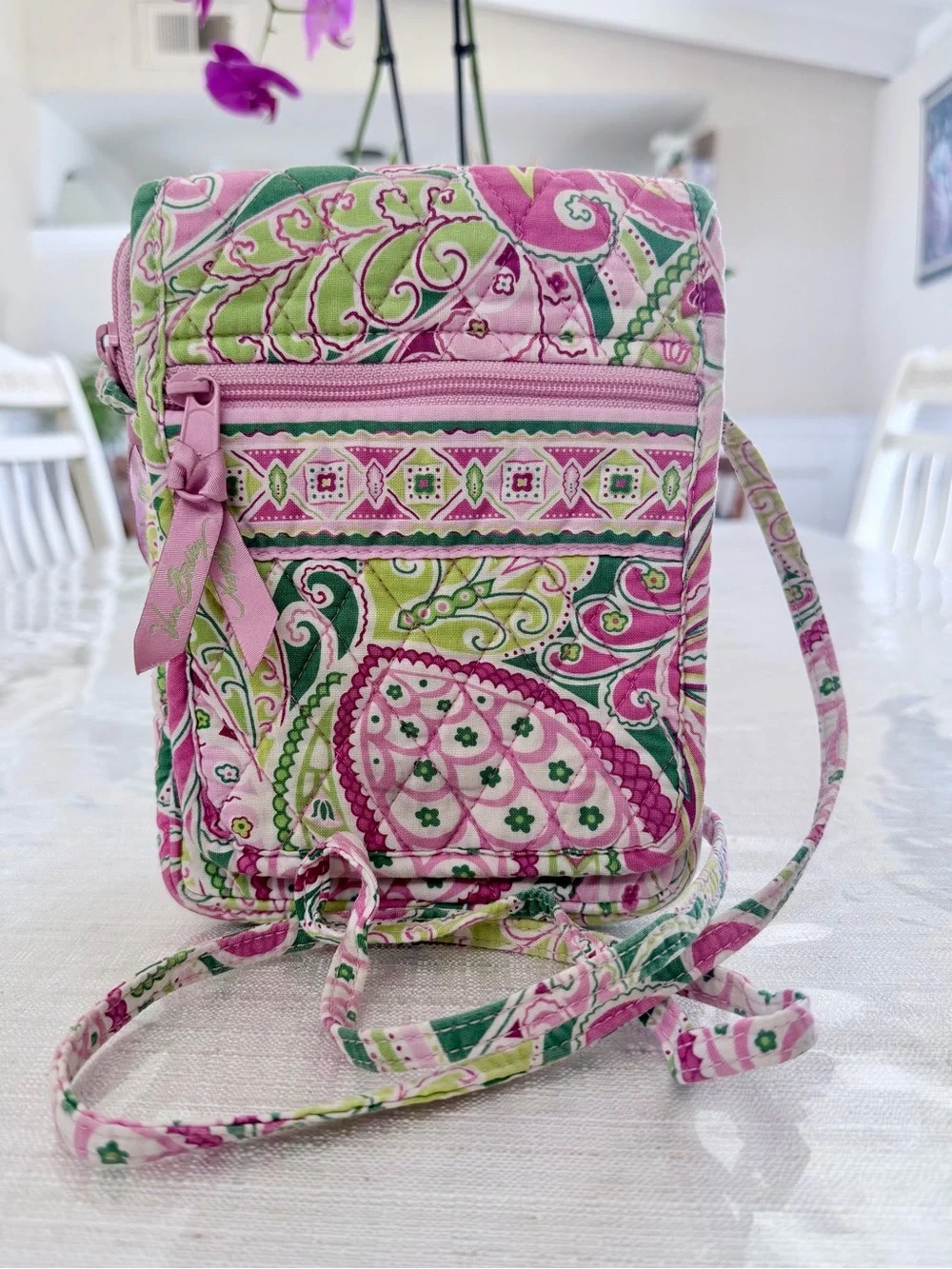 Vera Bradley Quilted Crossbody Bag in Pink & Green Paisley - Crossbody EUC